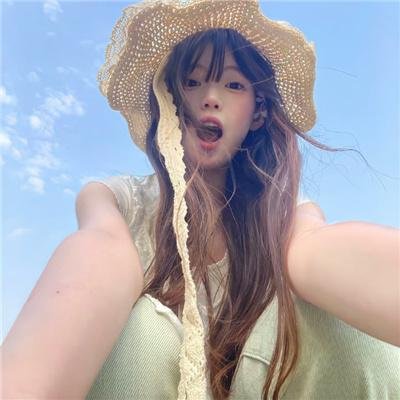 伴游女王